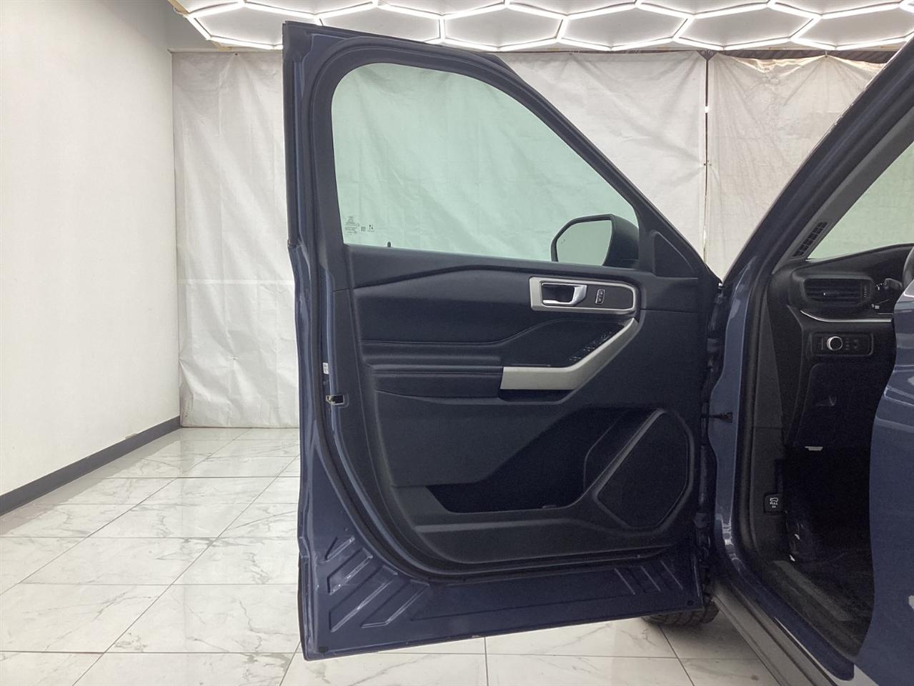 Ford Explorer XLT 4WD 2021
