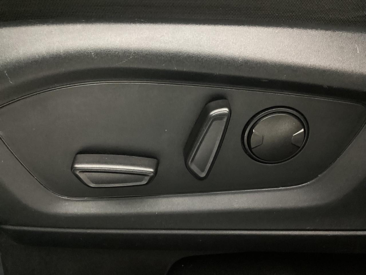 Ford Explorer XLT 4WD 2021
