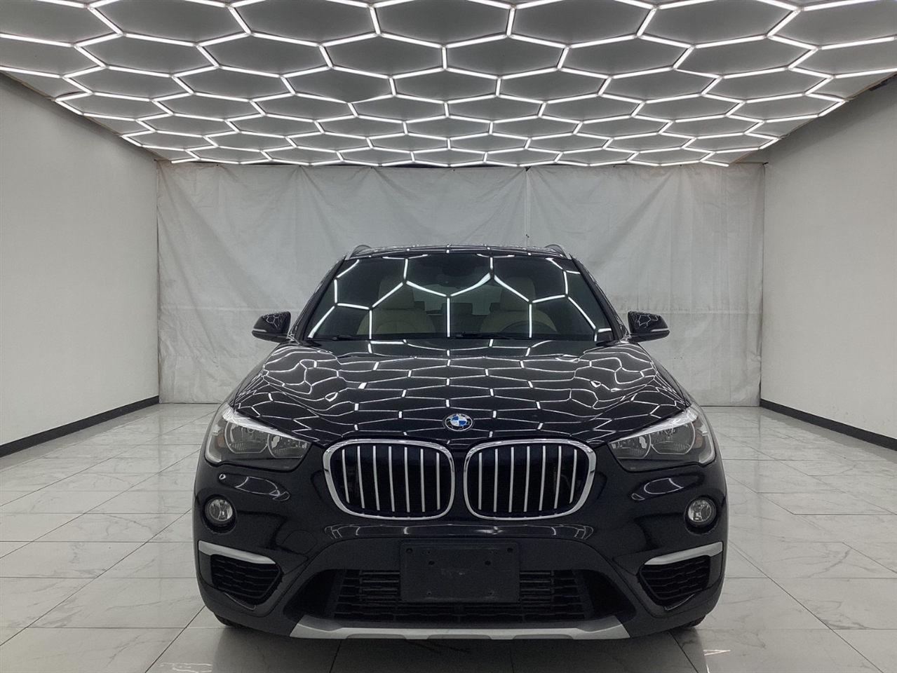 2018 Bmw X1 XDrive28i photo 2