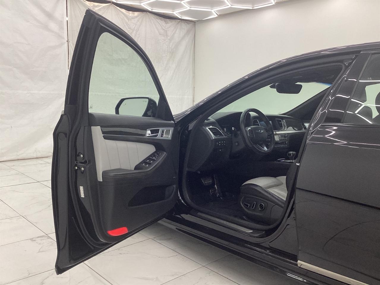 Genesis G80 3.3T Sport RWD 2018