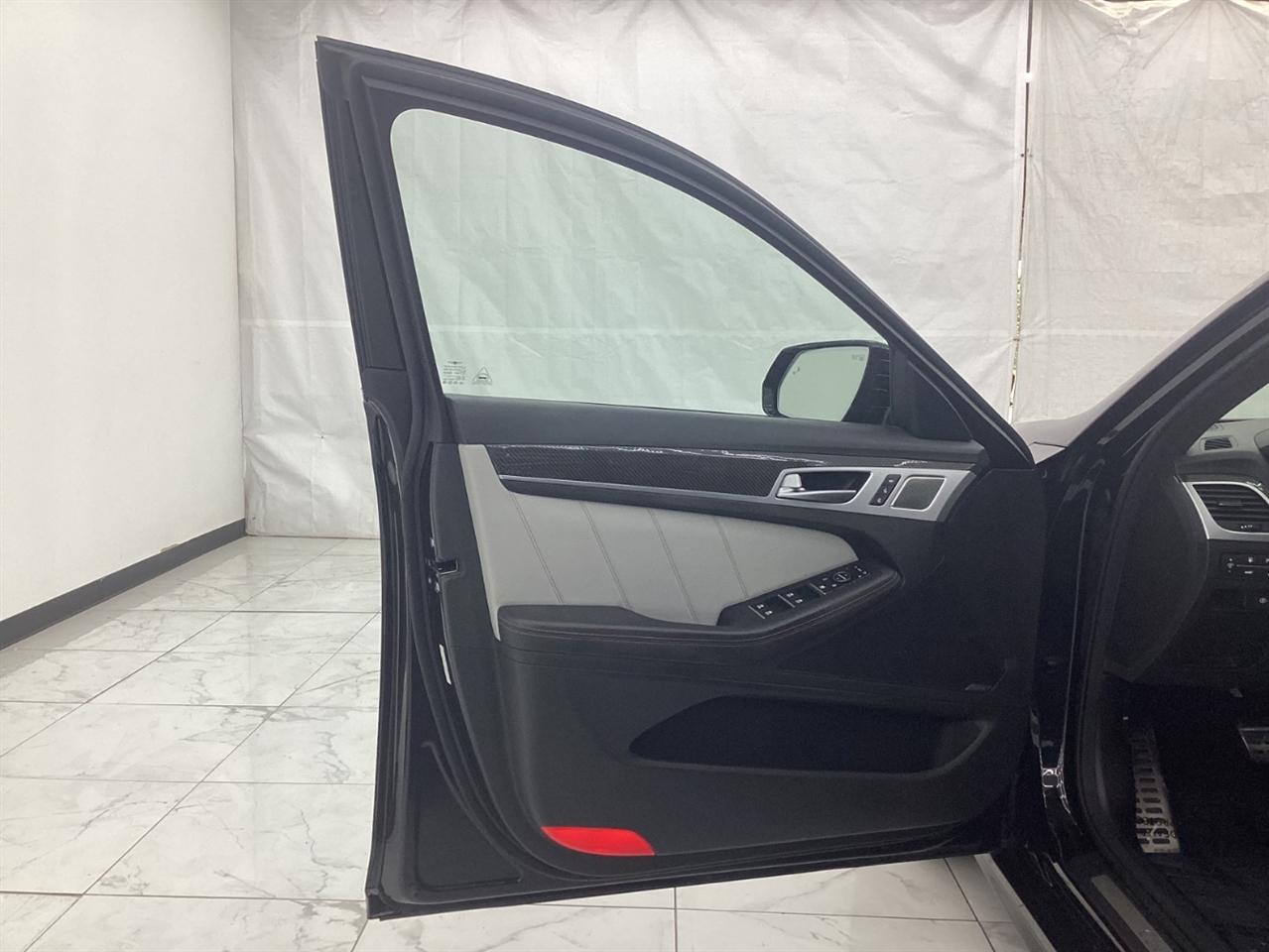 Genesis G80 3.3T Sport RWD 2018