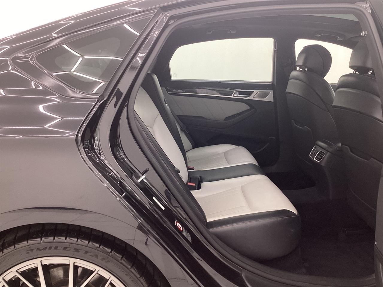 Genesis G80 3.3T Sport RWD 2018