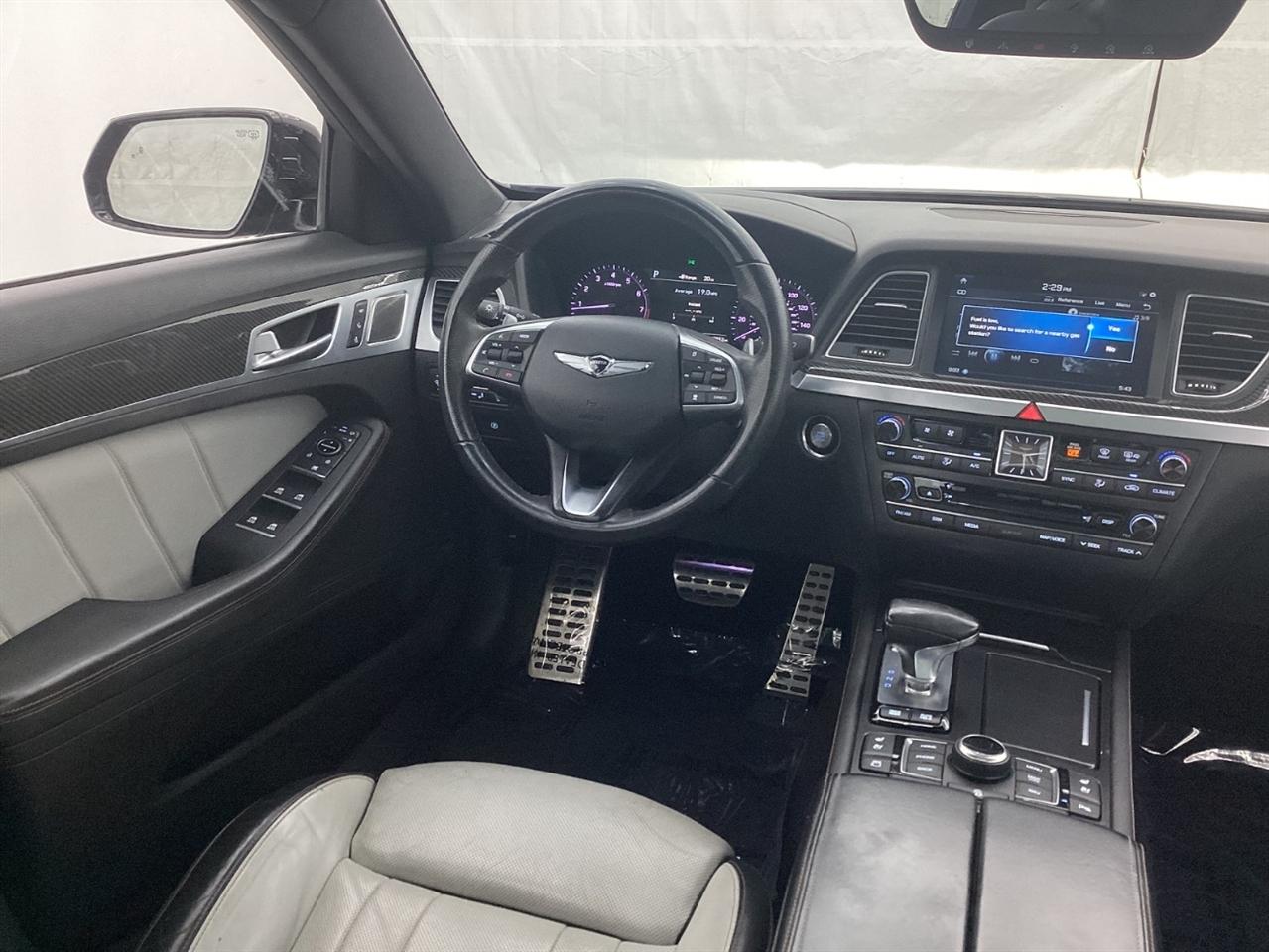 Genesis G80 3.3T Sport RWD 2018