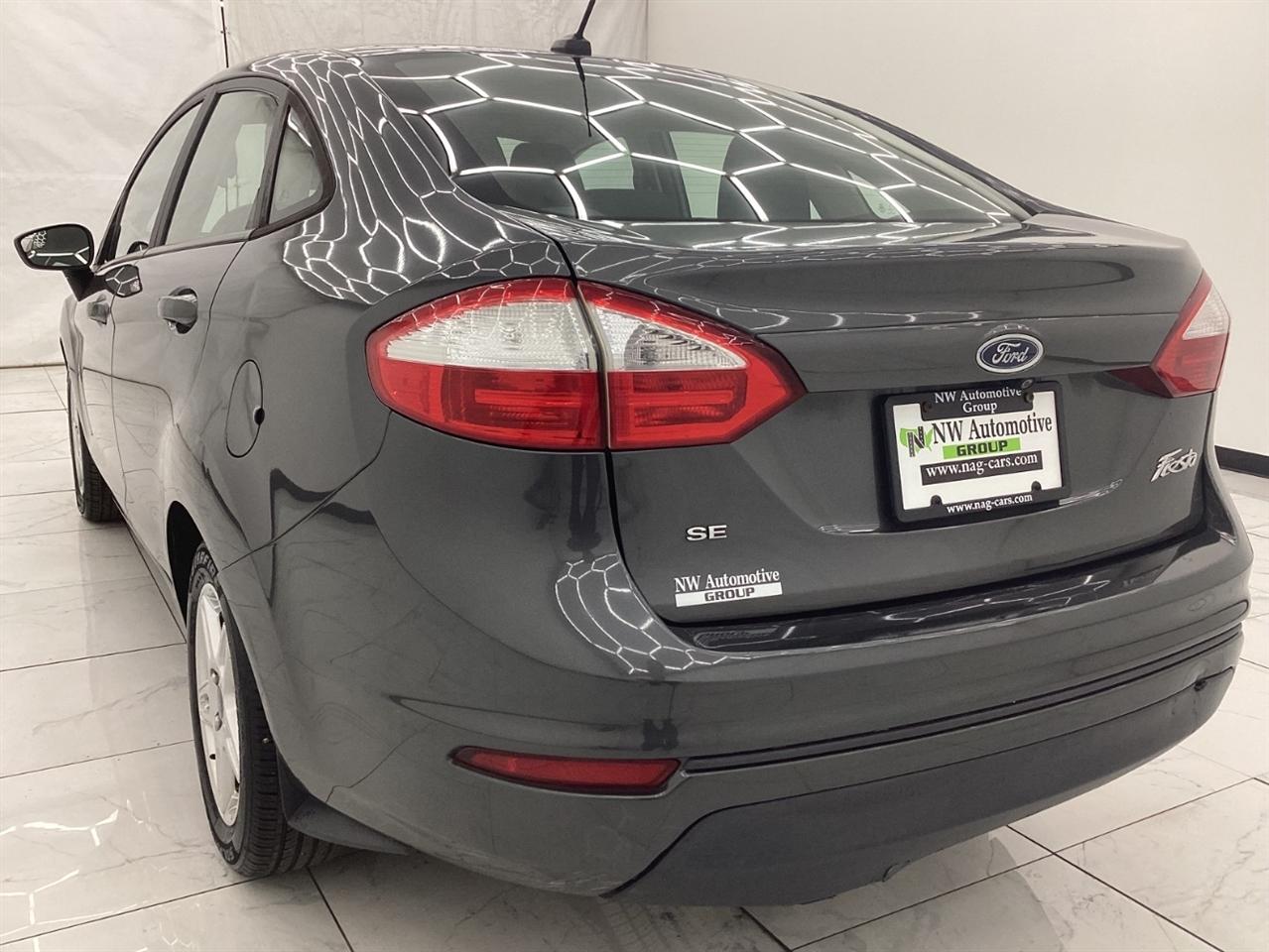 Ford Fiesta SE Sedan 2019