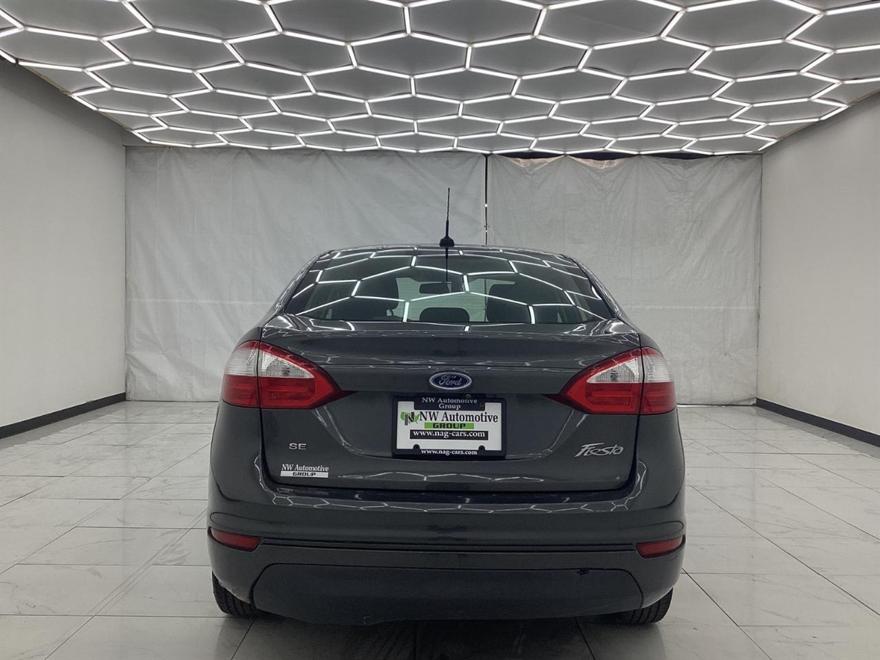 Ford Fiesta SE Sedan 2019