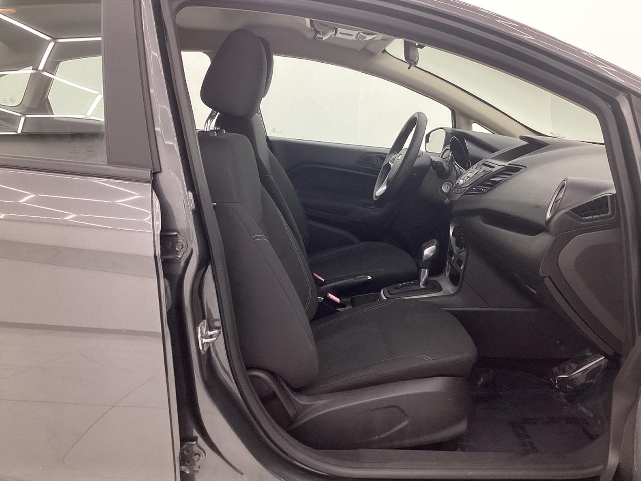 Ford Fiesta SE Sedan 2019