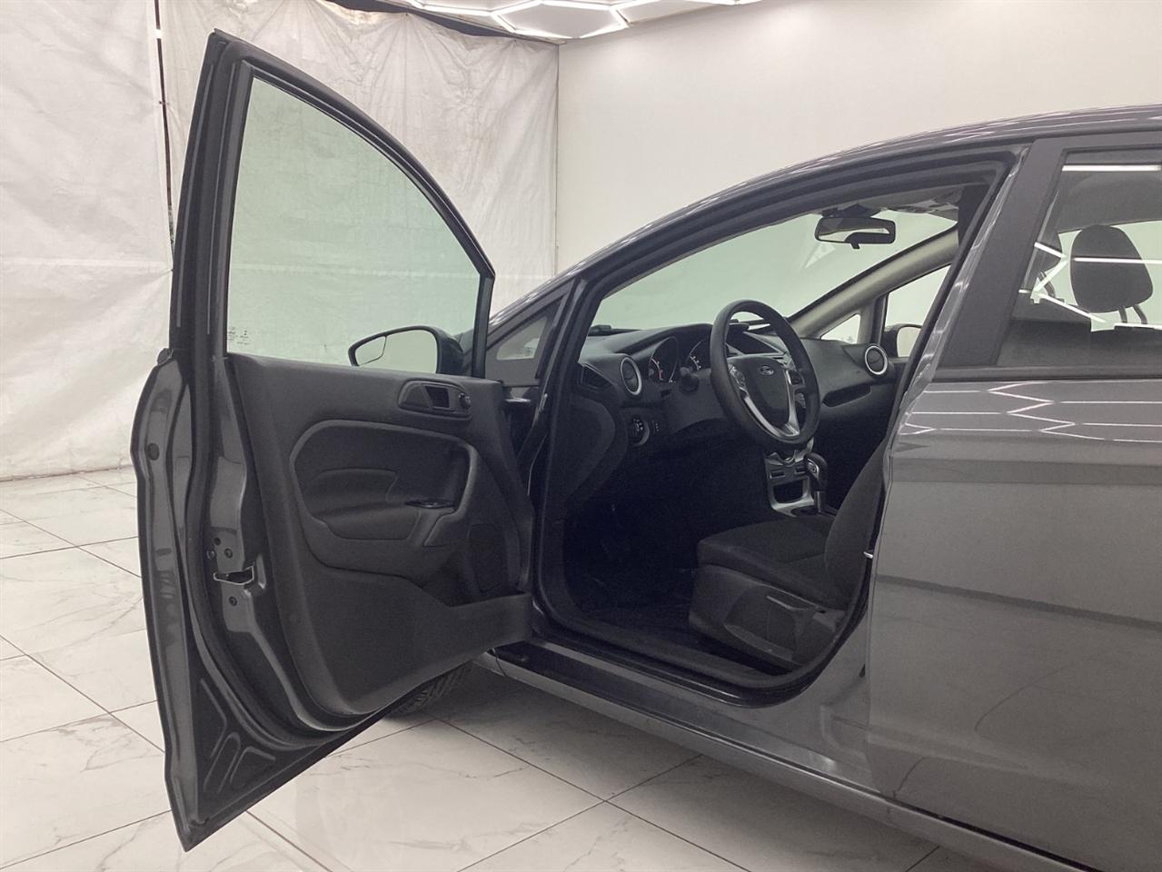 Ford Fiesta SE Sedan 2019