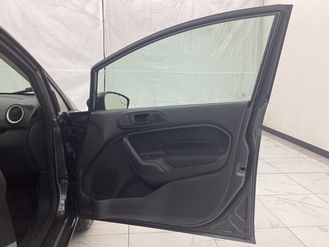 Ford Fiesta SE Sedan 2019