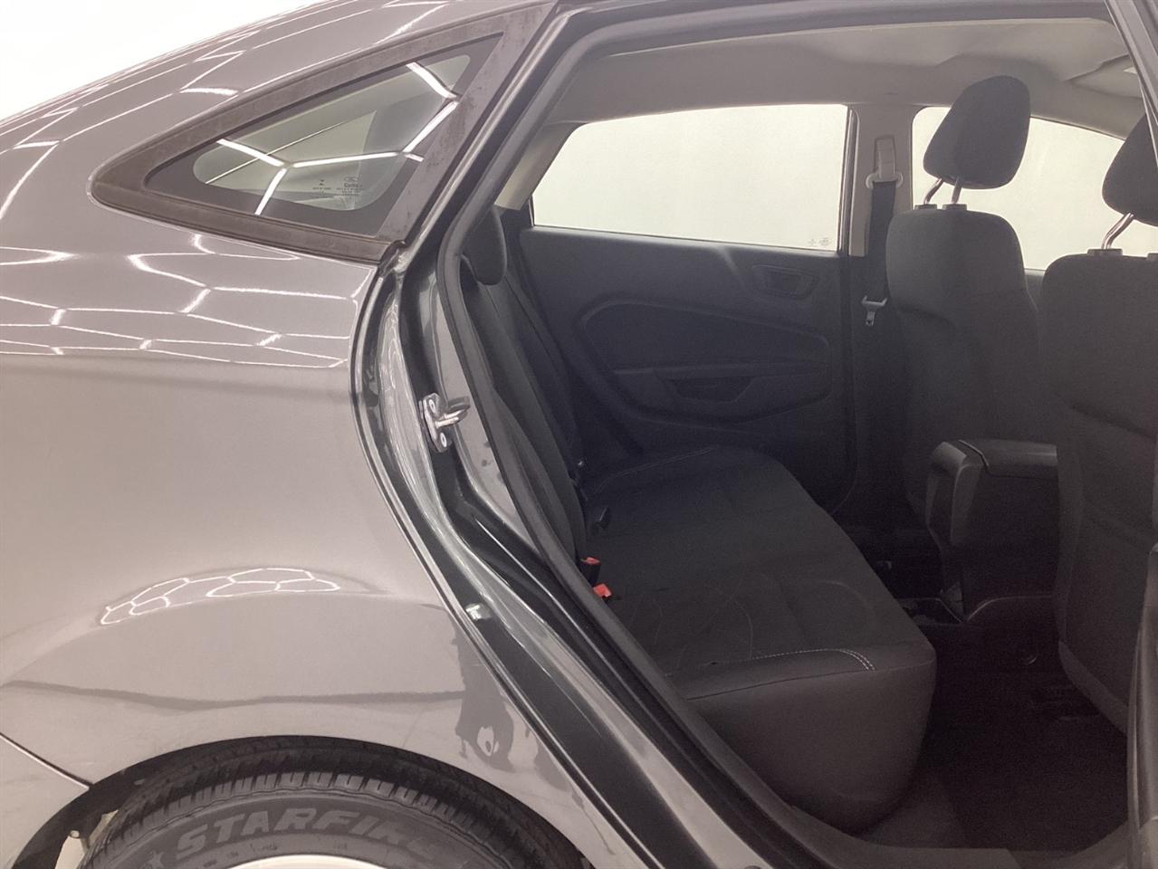 Ford Fiesta SE Sedan 2019