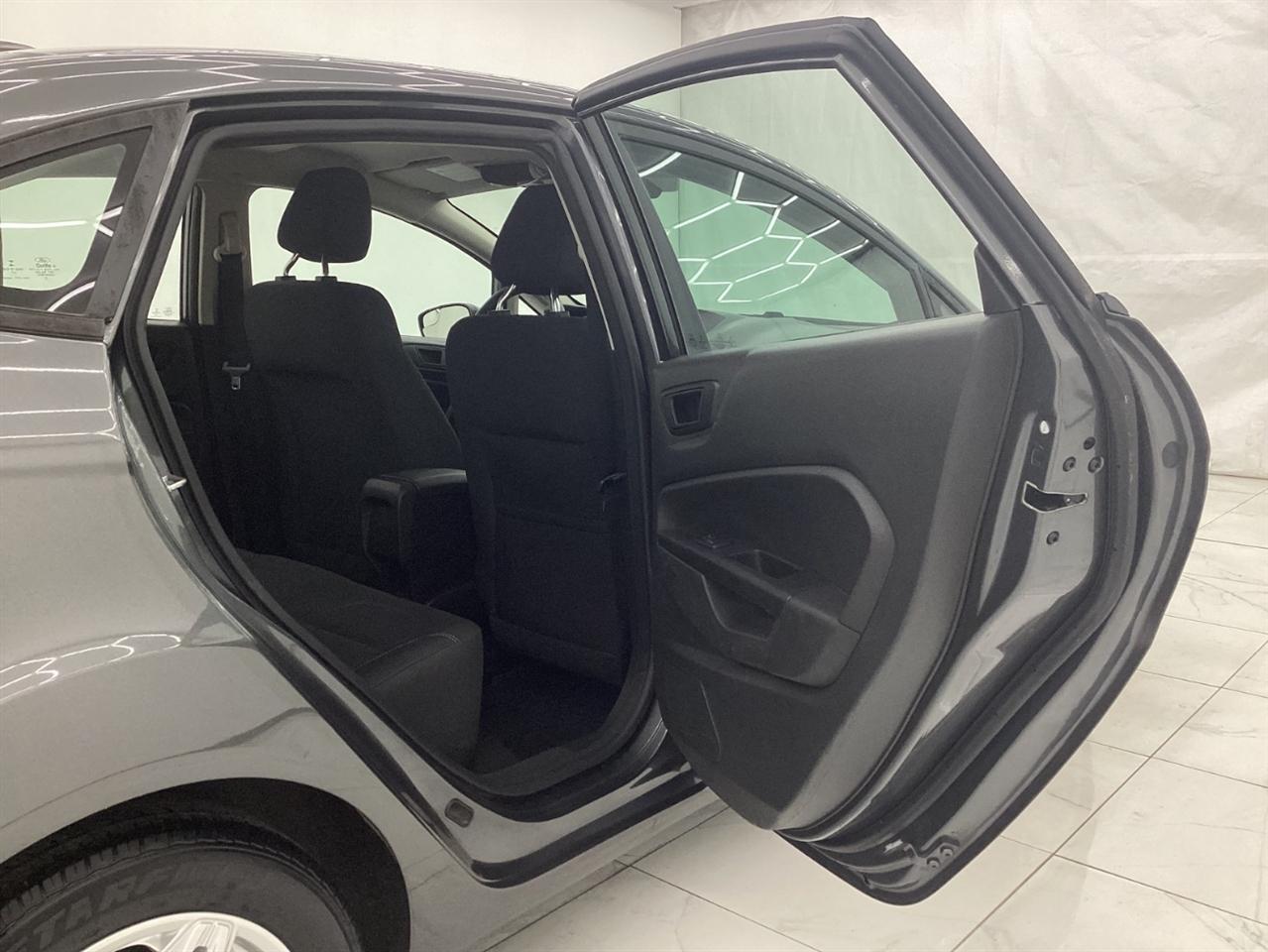 Ford Fiesta SE Sedan 2019