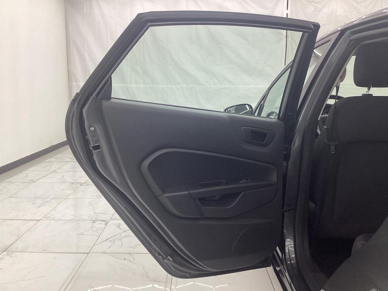Ford Fiesta SE Sedan 2019