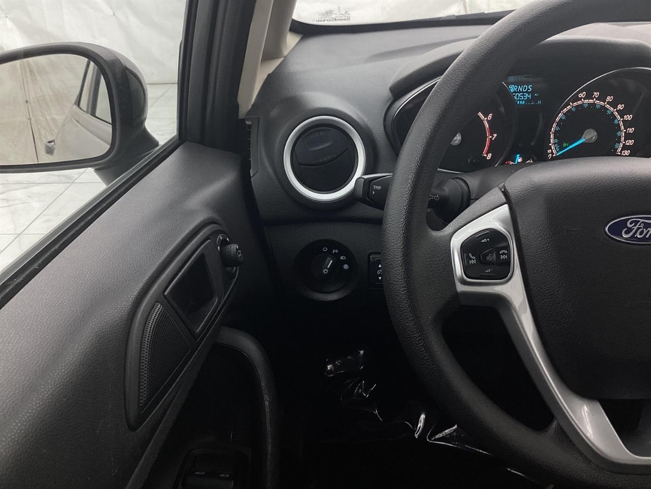 Ford Fiesta SE Sedan 2019