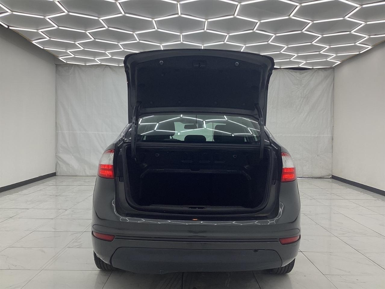 Ford Fiesta SE Sedan 2019