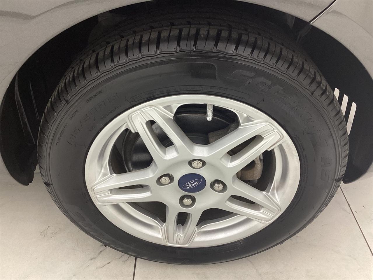Ford Fiesta SE Sedan 2019