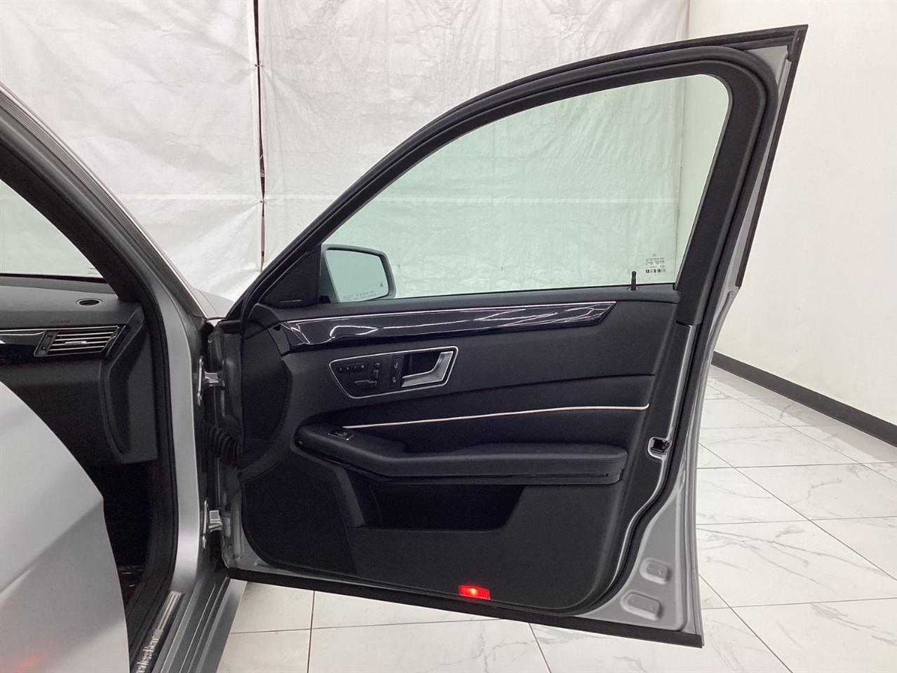 Mercedes-Benz E-Class 4dr Sdn E 350 Sport RWD 2012