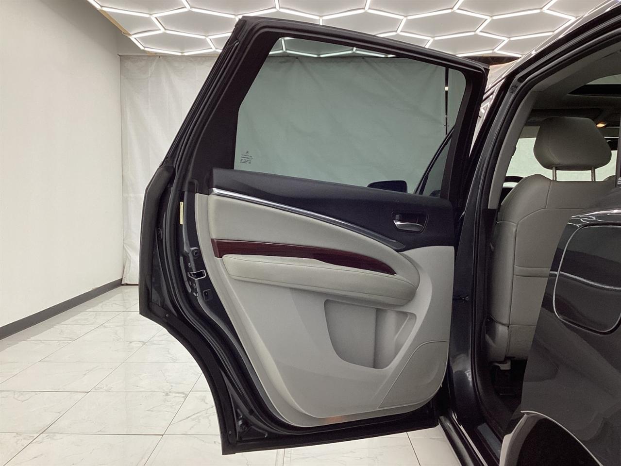 Acura MDX SH-AWD 4dr 2016