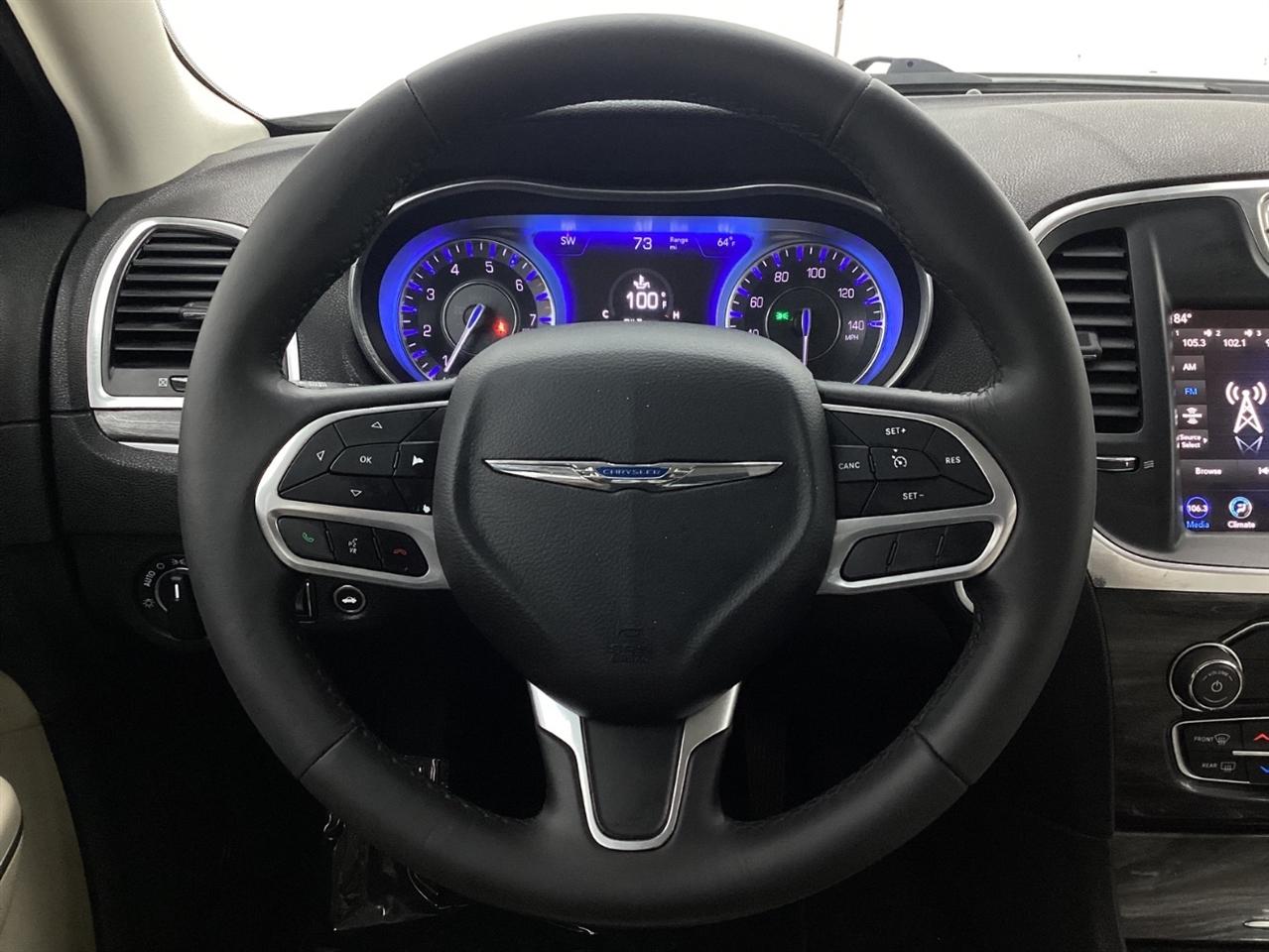 Chrysler 300 Touring RWD 2021
