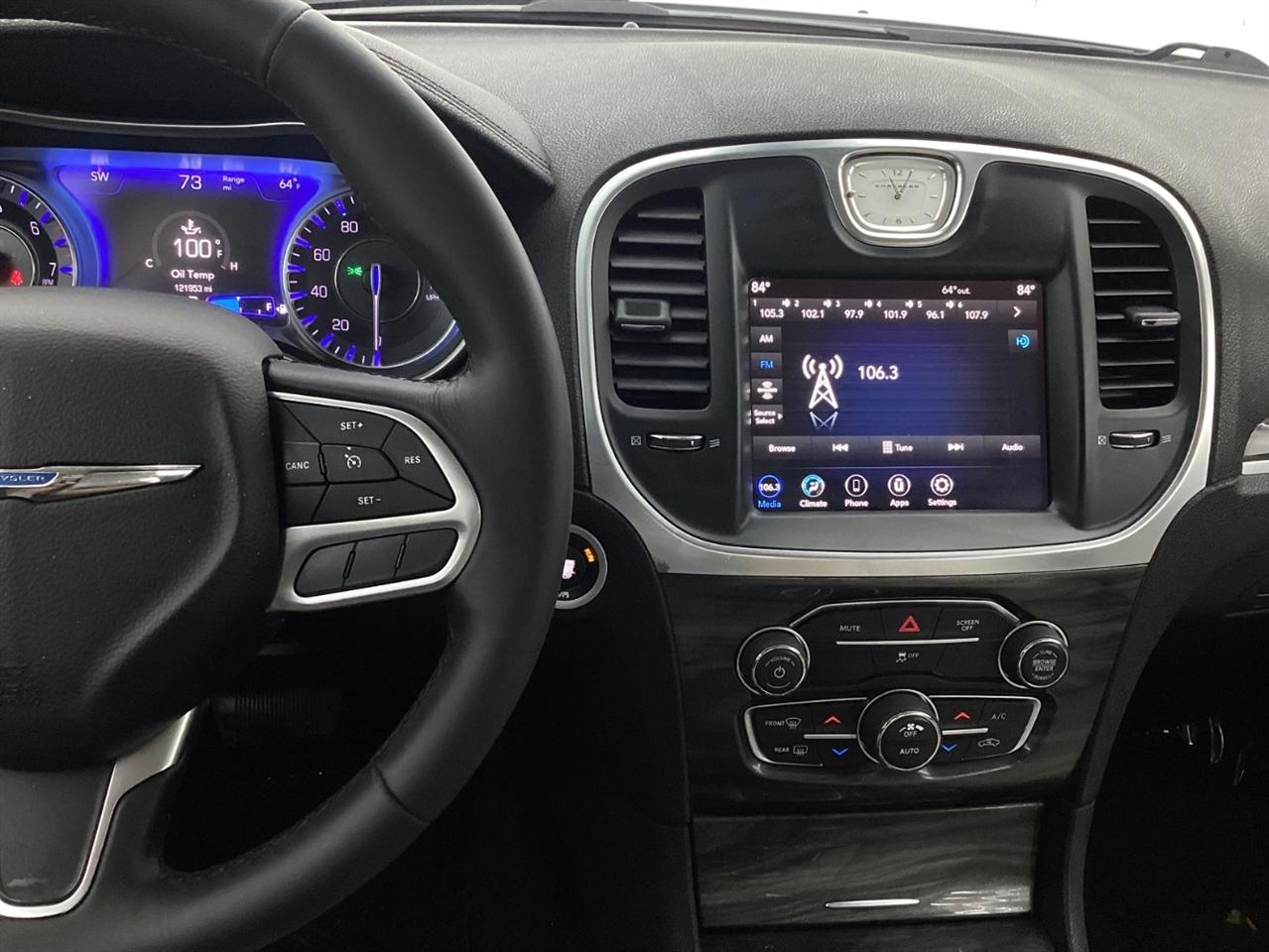 Chrysler 300 Touring RWD 2021