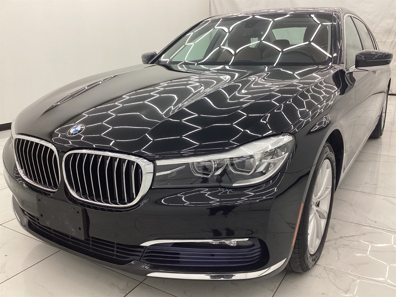 2017 BMW 7 Series 740i xDrive Sedan