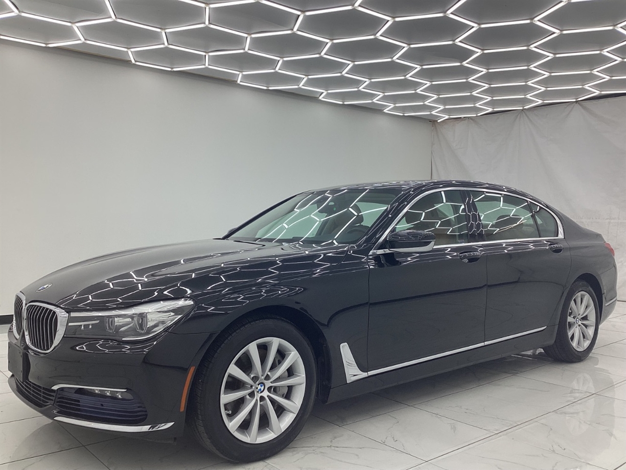 BMW 7 Series 740i xDrive Sedan 2017
