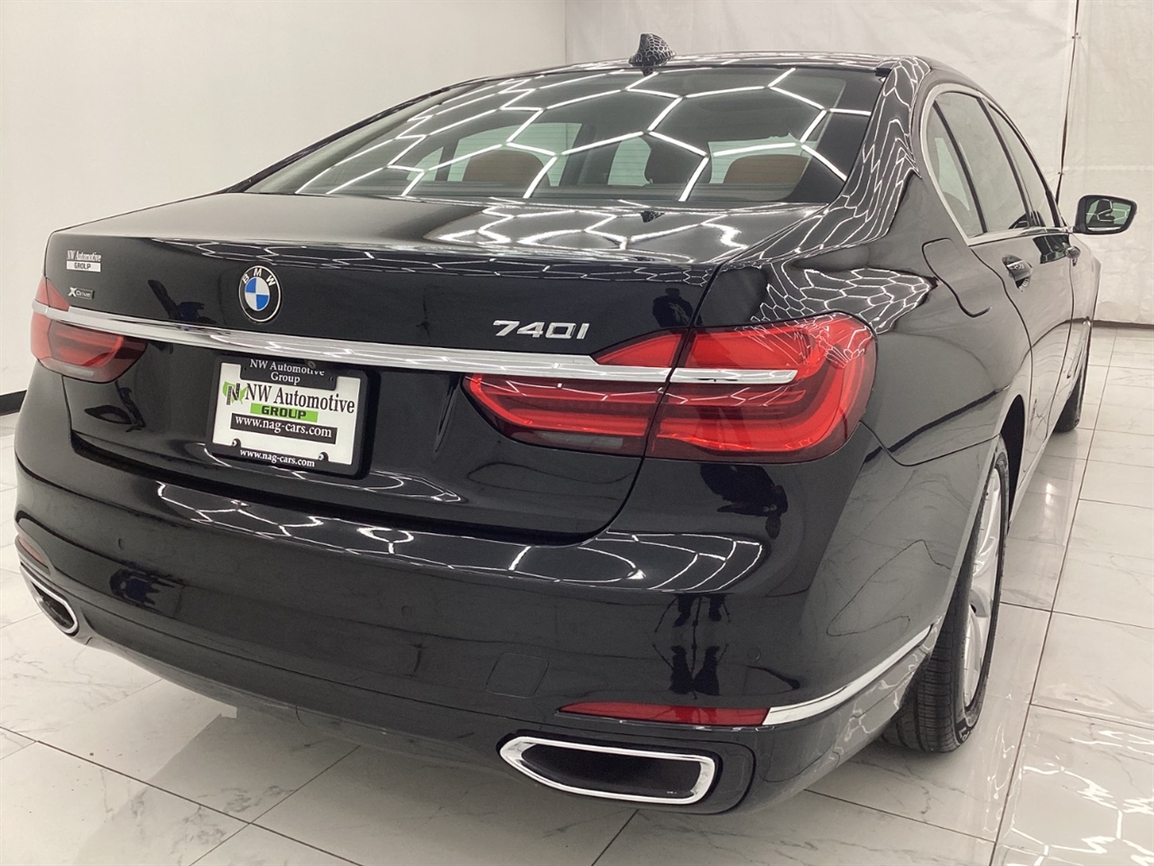 BMW 7 Series 740i xDrive Sedan 2017