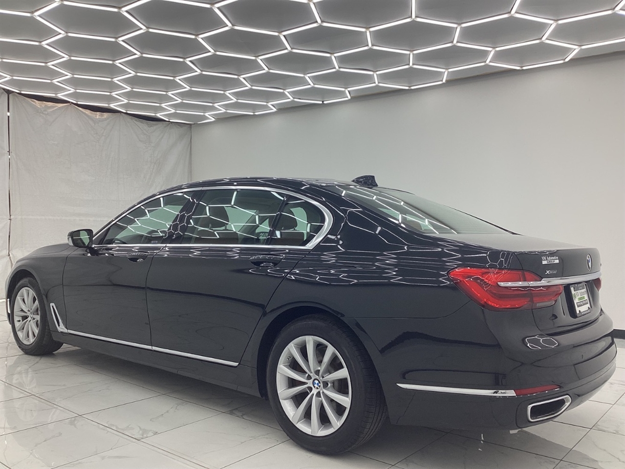BMW 7 Series 740i xDrive Sedan 2017