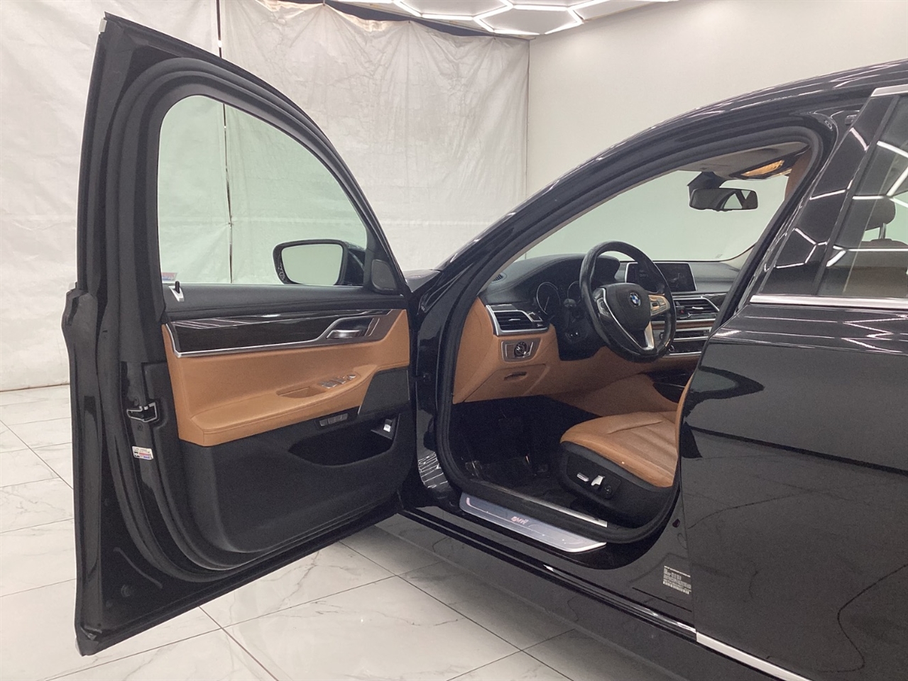 BMW 7 Series 740i xDrive Sedan 2017