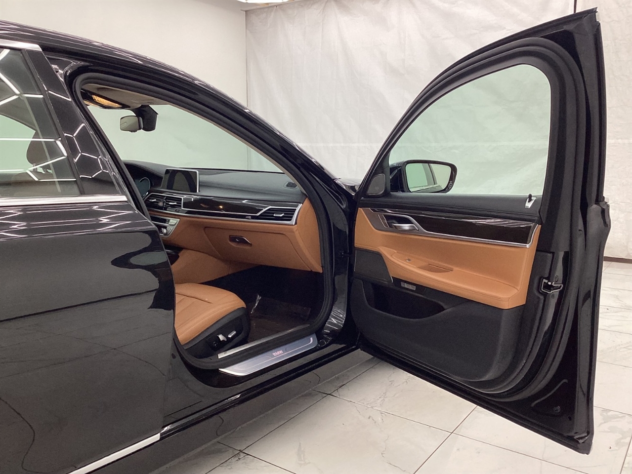 BMW 7 Series 740i xDrive Sedan 2017