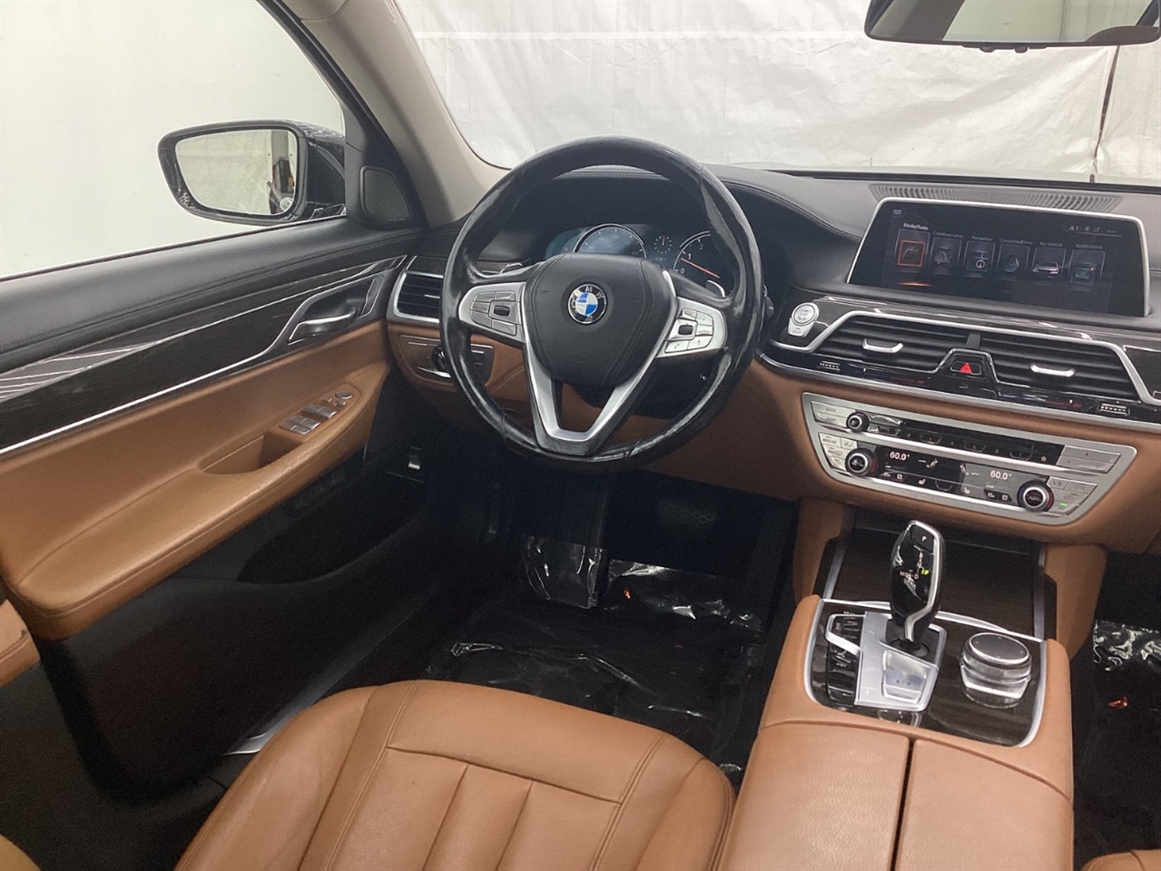 BMW 7 Series 740i xDrive Sedan 2017