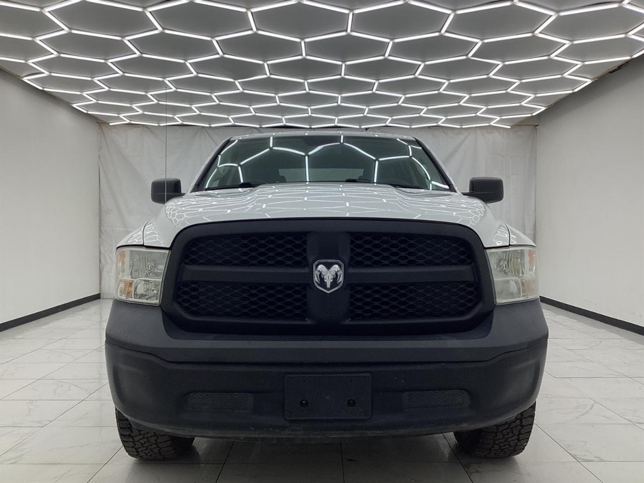 RAM 1500 Tradesman 4x4 Crew Cab 5'7" Box 2018