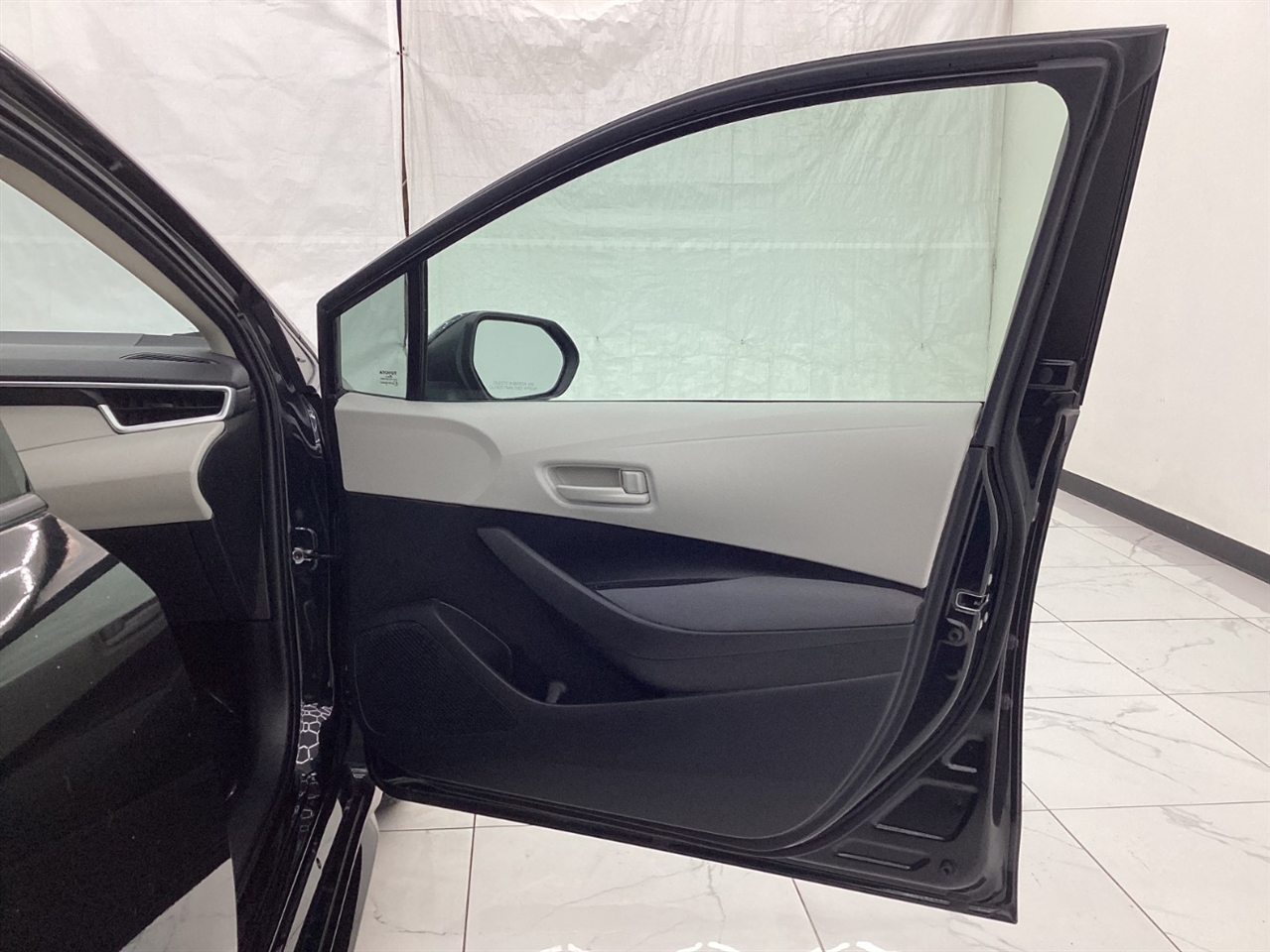 Toyota Corolla LE CVT (Natl) 2022