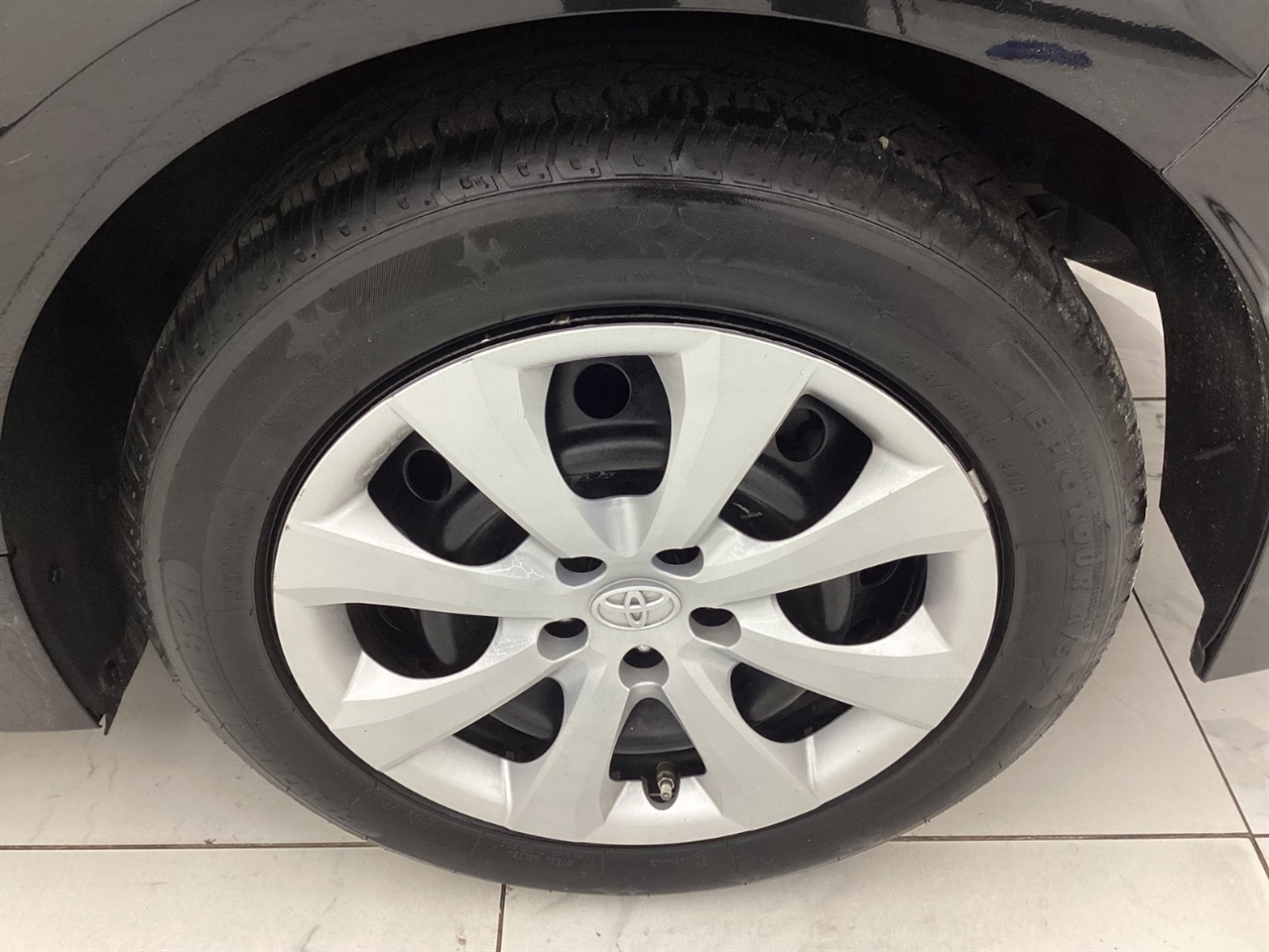 Toyota Corolla LE CVT (Natl) 2022