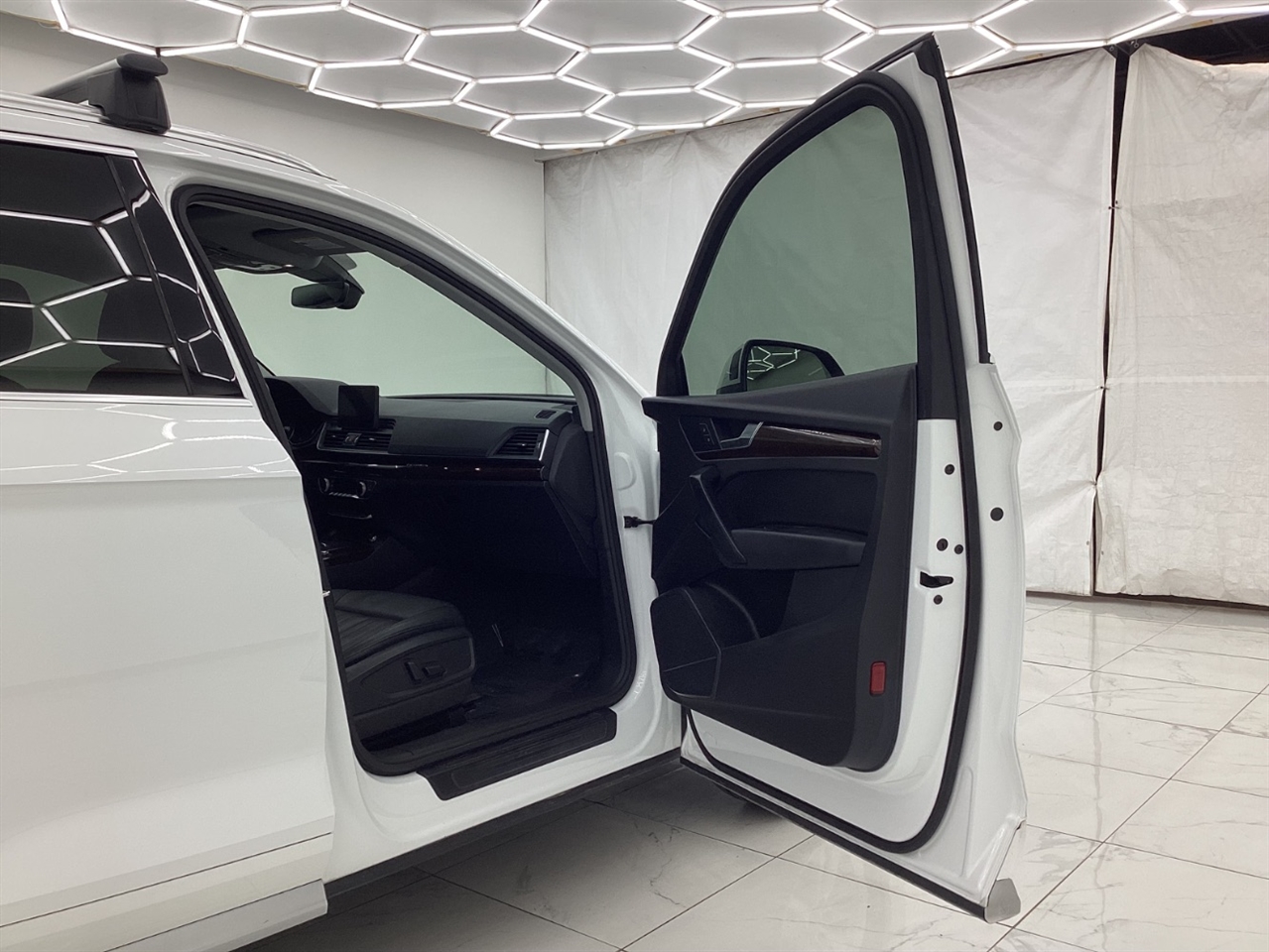 Audi Q5 Titanium Premium 45 TFSI quattro 2020