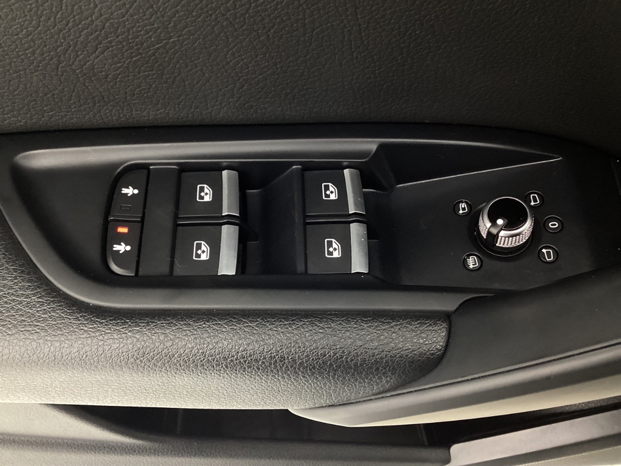 Audi Q5 Titanium Premium 45 TFSI quattro 2020