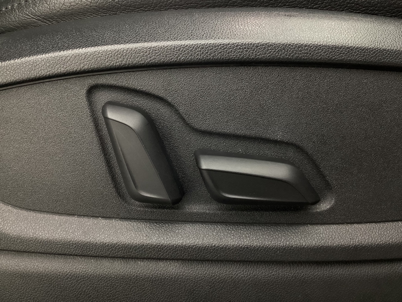 Audi Q5 Titanium Premium 45 TFSI quattro 2020