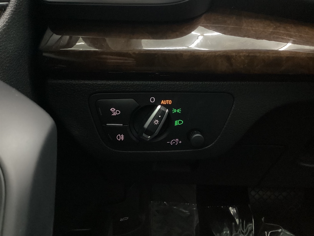 Audi Q5 Titanium Premium 45 TFSI quattro 2020