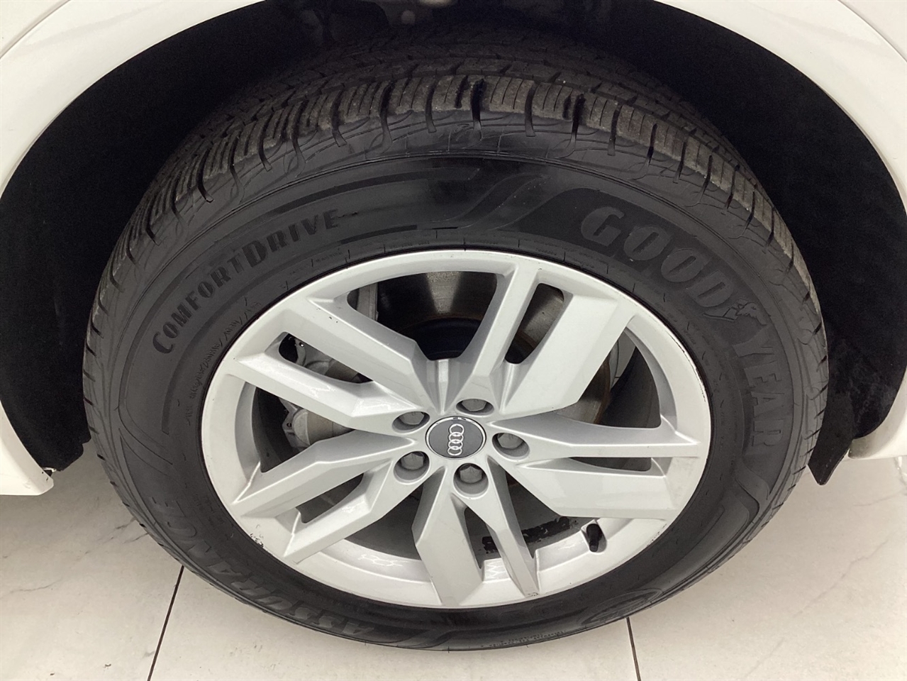 Audi Q5 Titanium Premium 45 TFSI quattro 2020