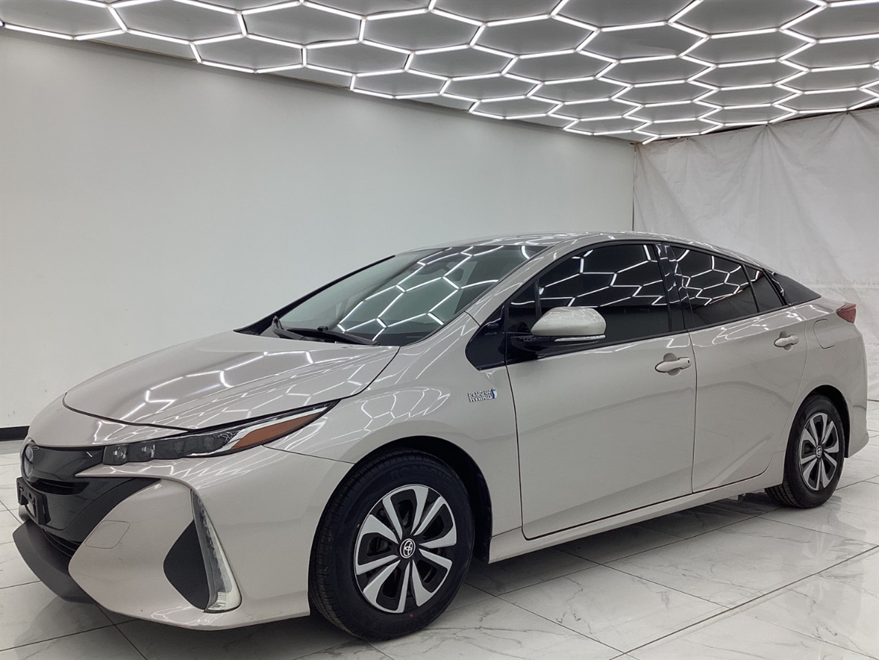 Toyota Prius Prime Advanced (Natl) 2017