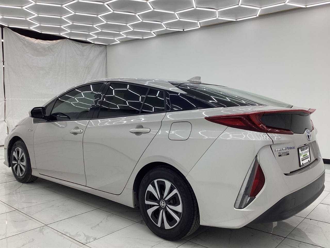 Toyota Prius Prime Advanced (Natl) 2017
