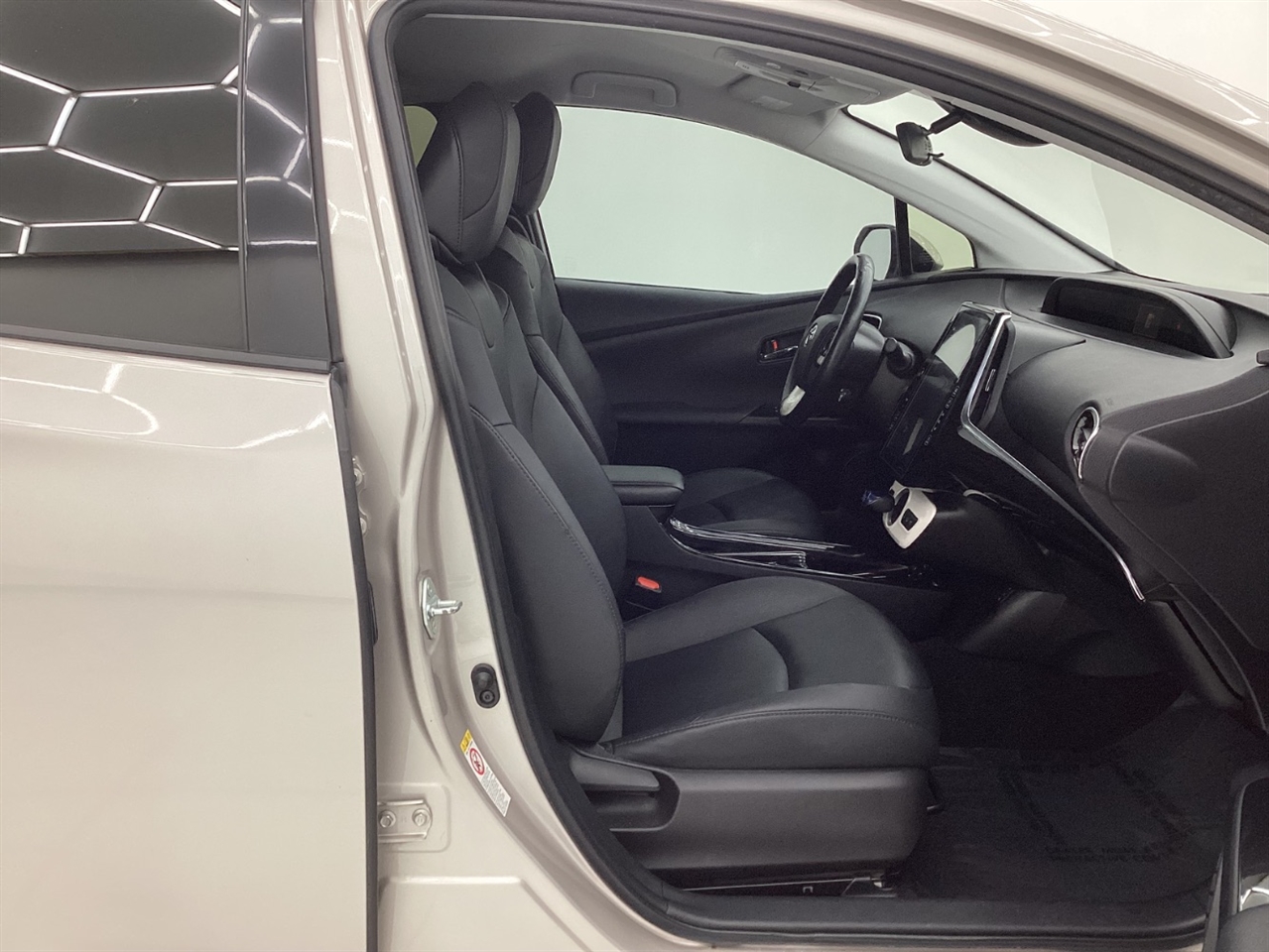 Toyota Prius Prime Advanced (Natl) 2017