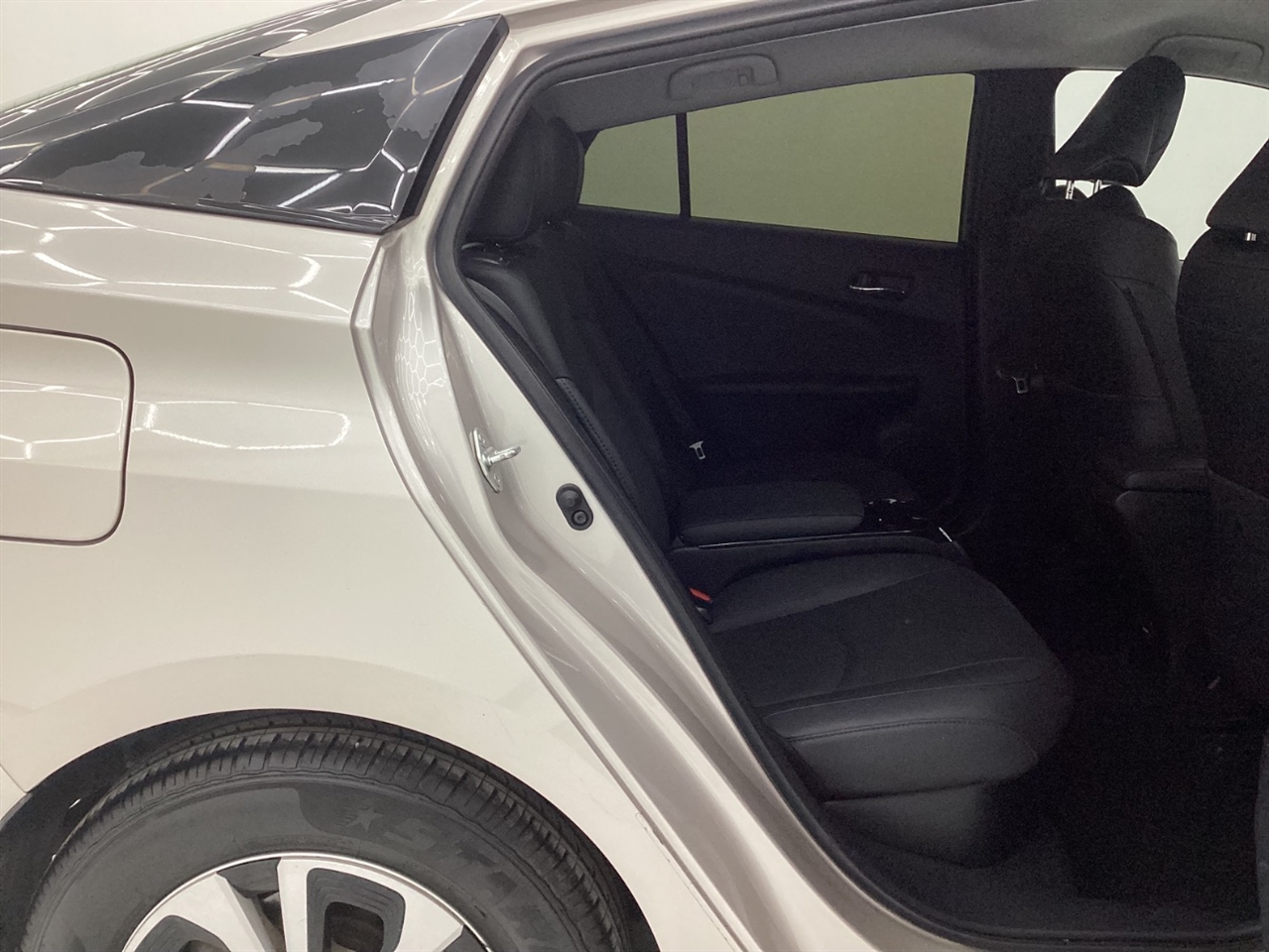 Toyota Prius Prime Advanced (Natl) 2017