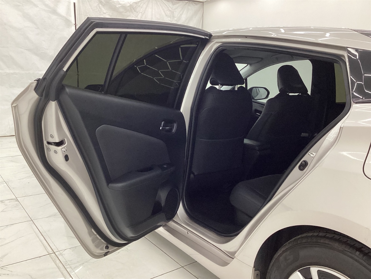 Toyota Prius Prime Advanced (Natl) 2017