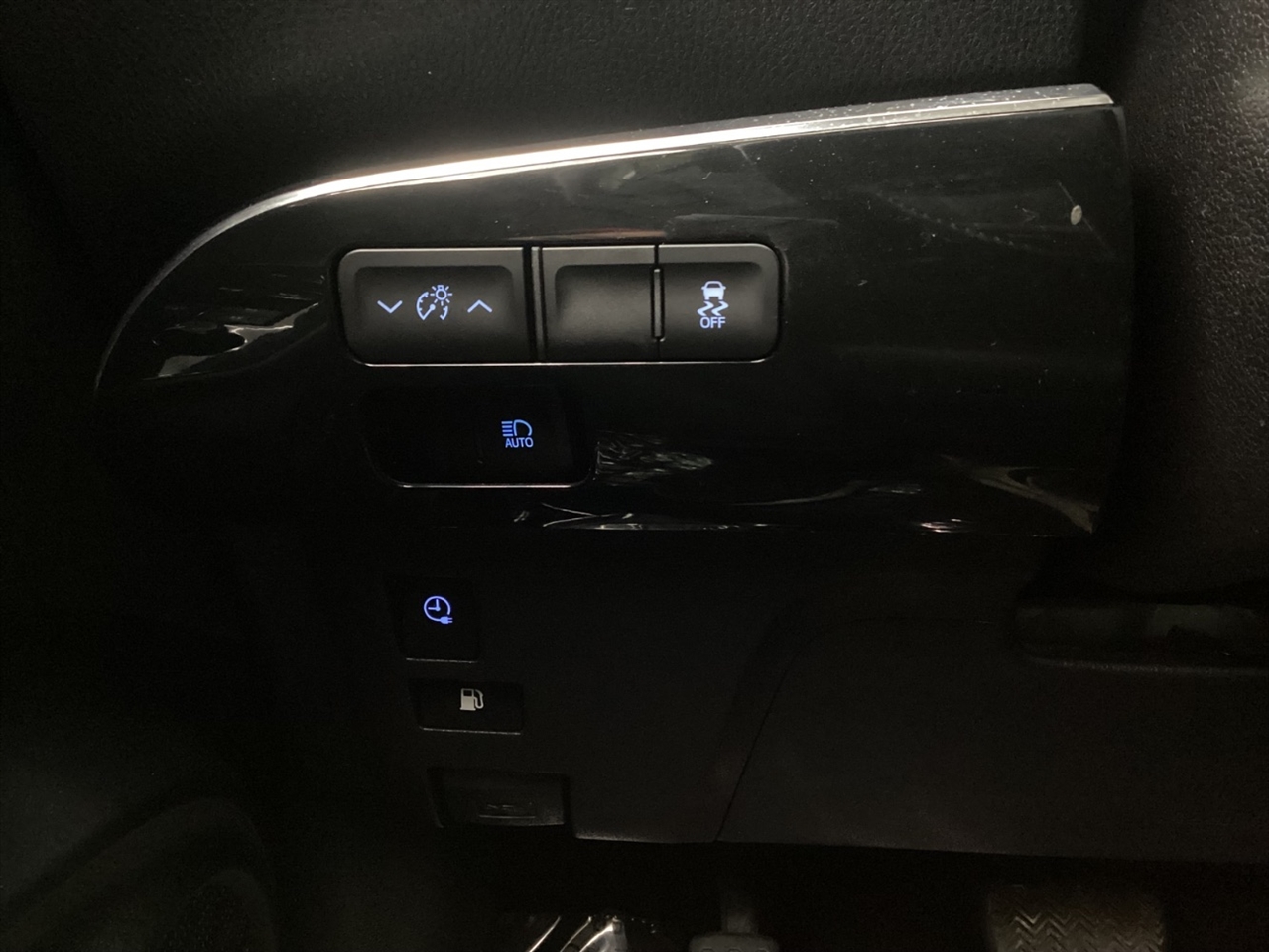 Toyota Prius Prime Advanced (Natl) 2017