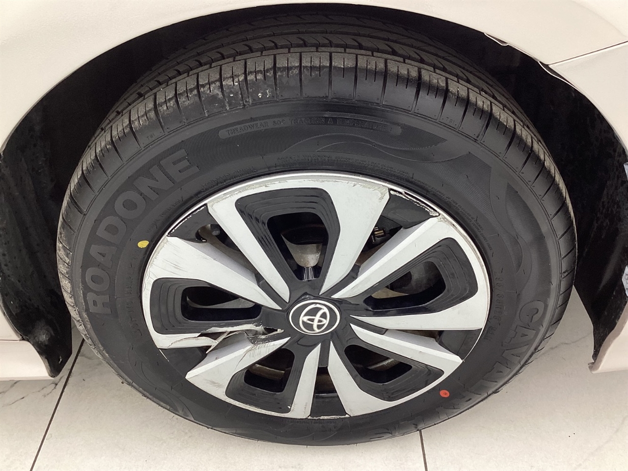 Toyota Prius Prime Advanced (Natl) 2017