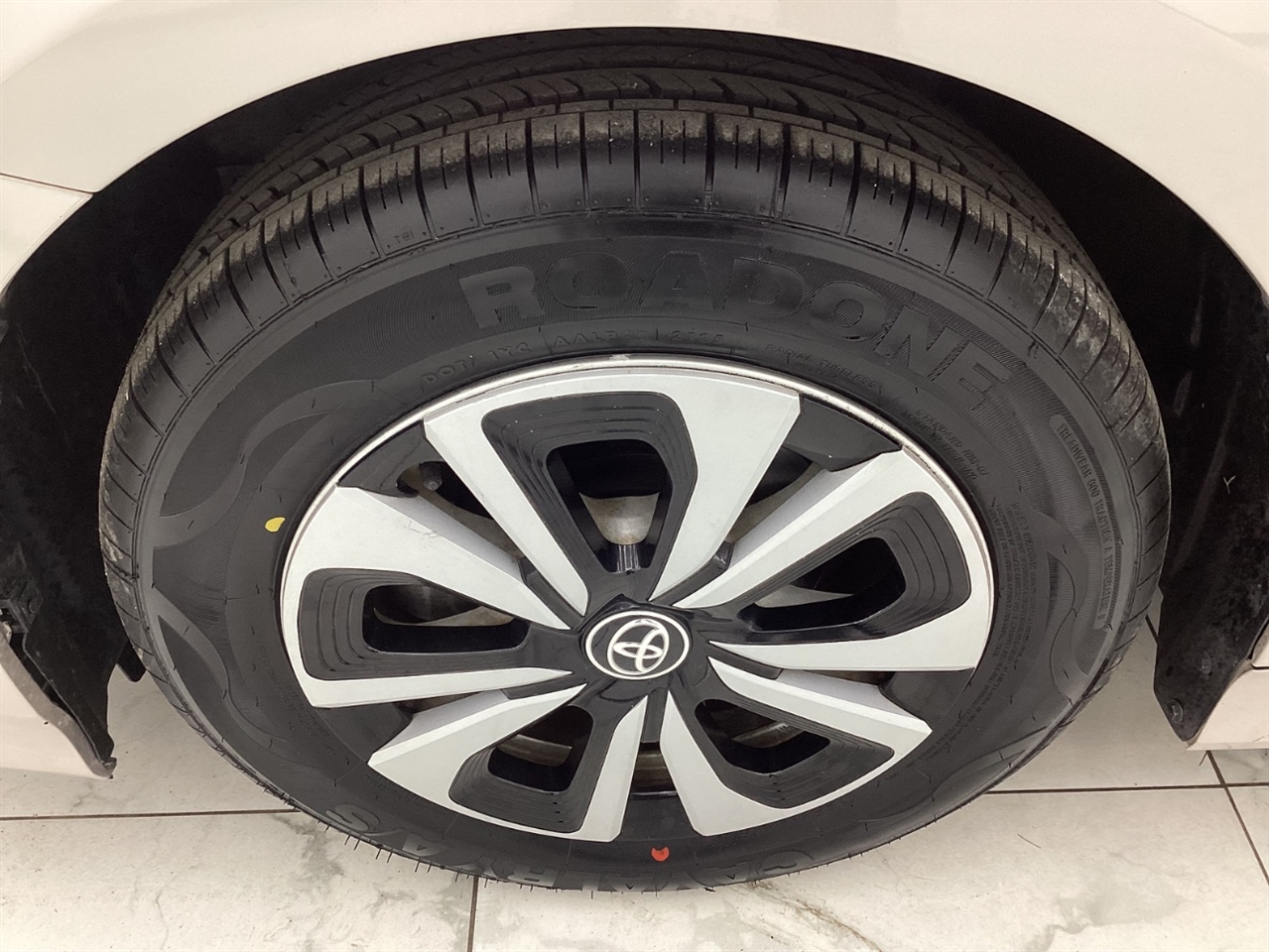 Toyota Prius Prime Advanced (Natl) 2017