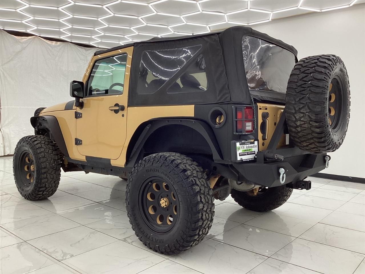 Jeep Wrangler 4WD 2dr Sport 2013