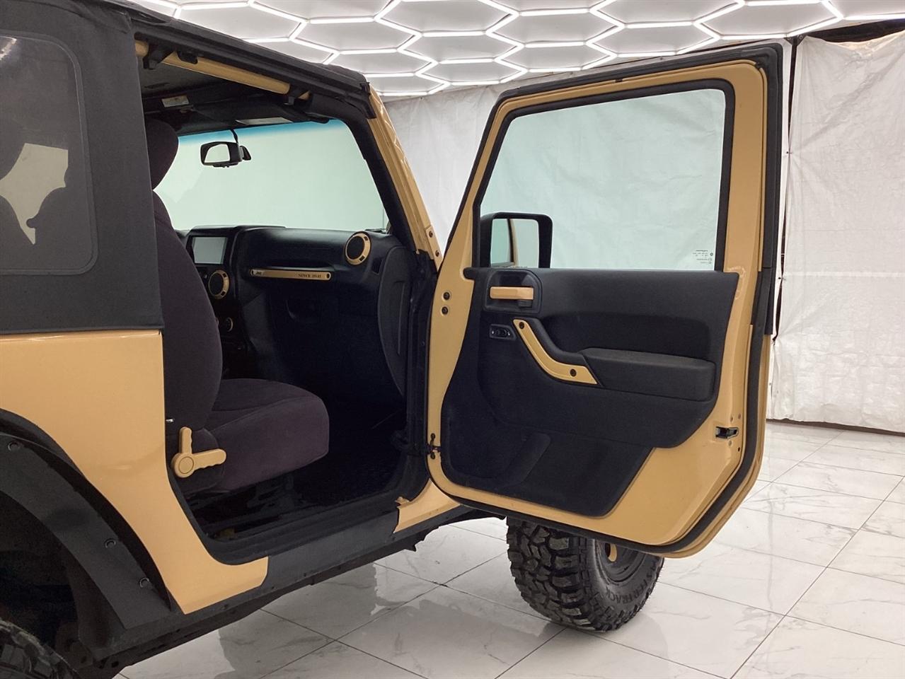 Jeep Wrangler 4WD 2dr Sport 2013