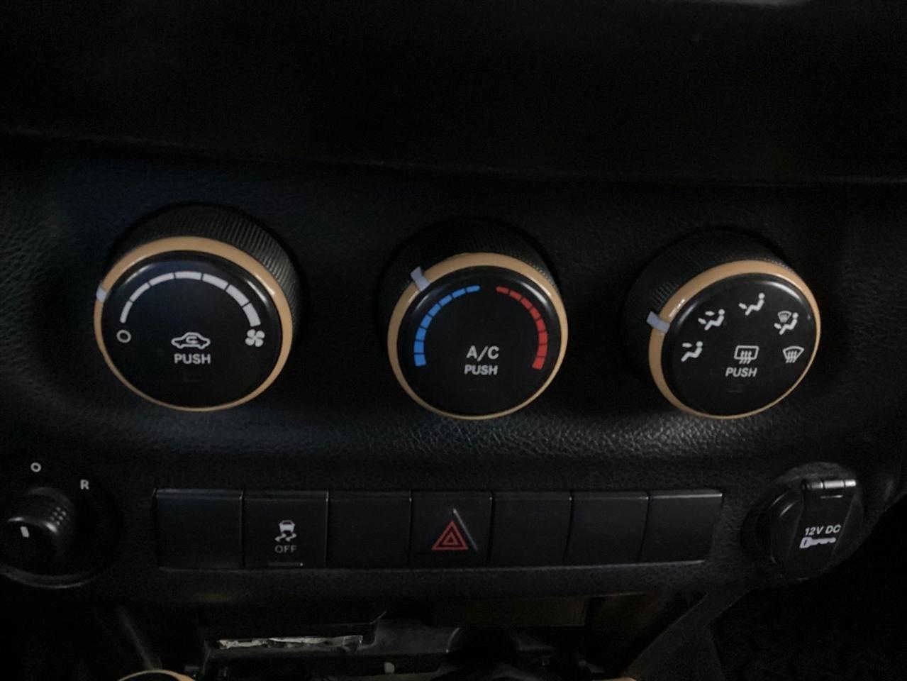 Jeep Wrangler 4WD 2dr Sport 2013