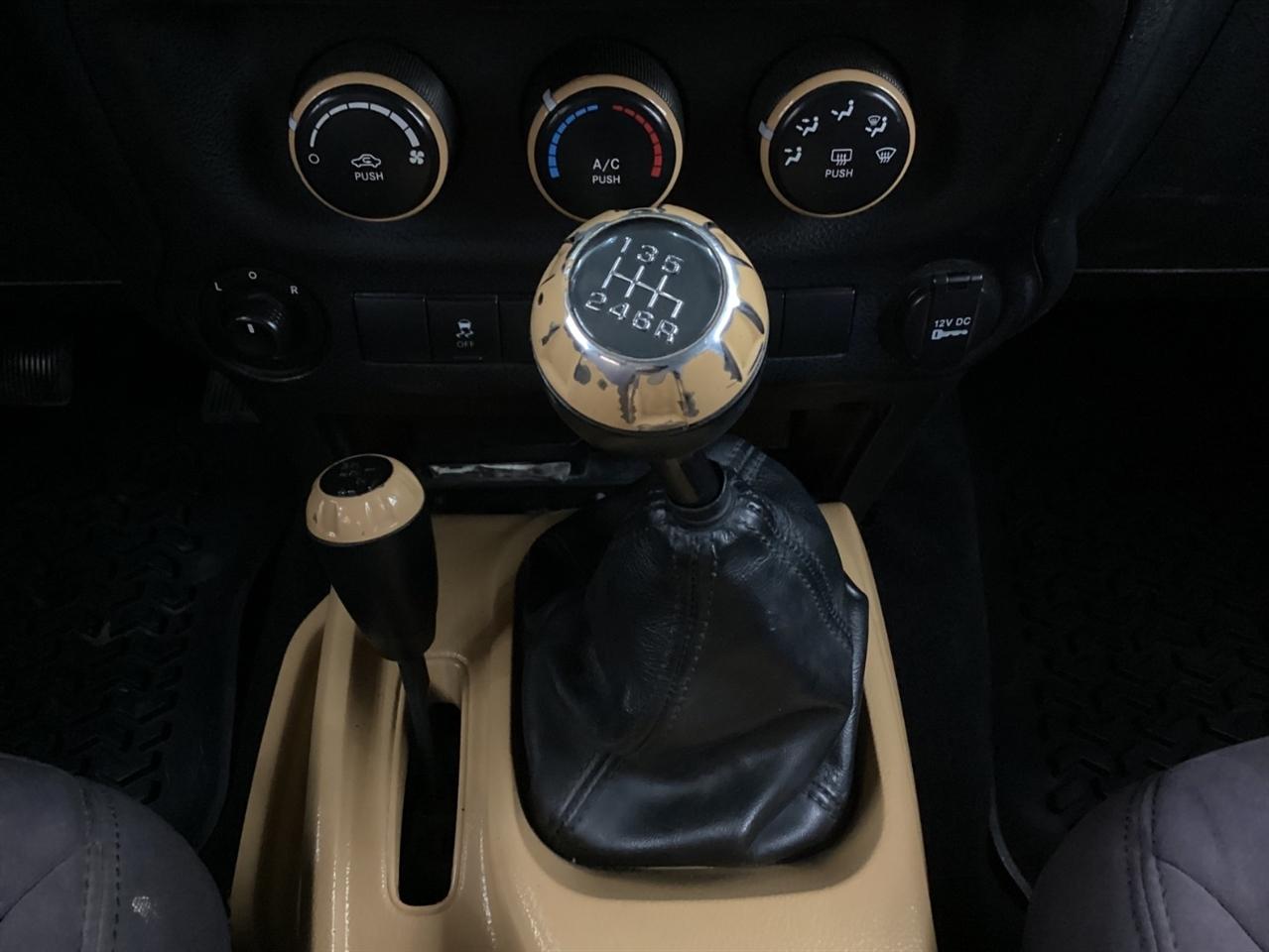 Jeep Wrangler 4WD 2dr Sport 2013