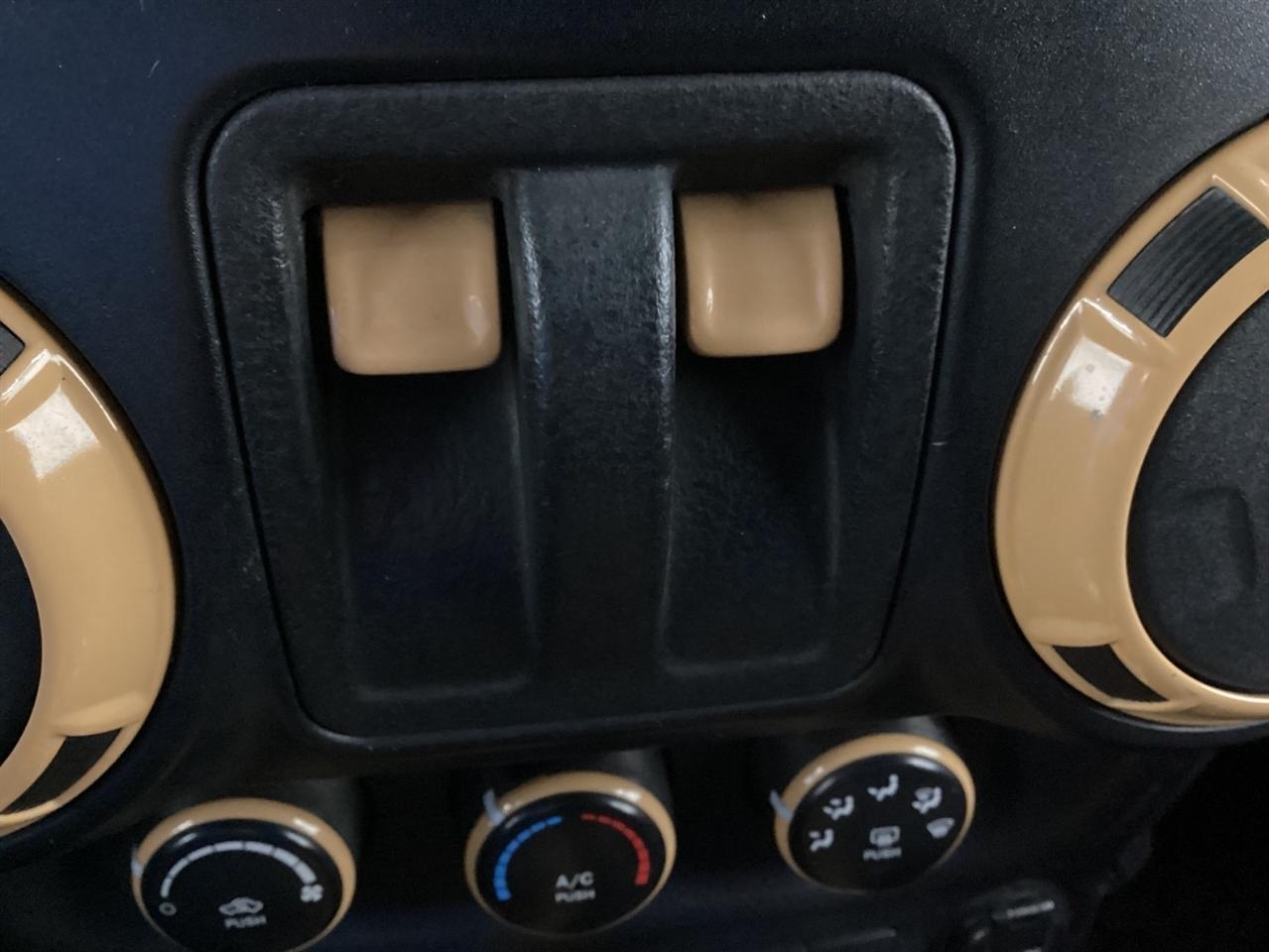 Jeep Wrangler 4WD 2dr Sport 2013